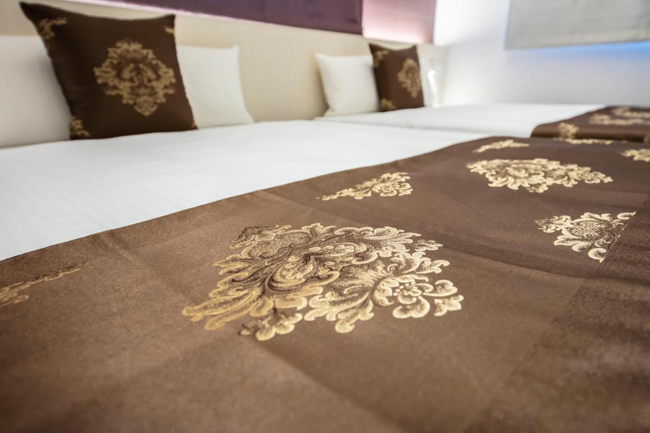 Grand Base Okayama Ekimae Aparthotel Ngoại thất bức ảnh